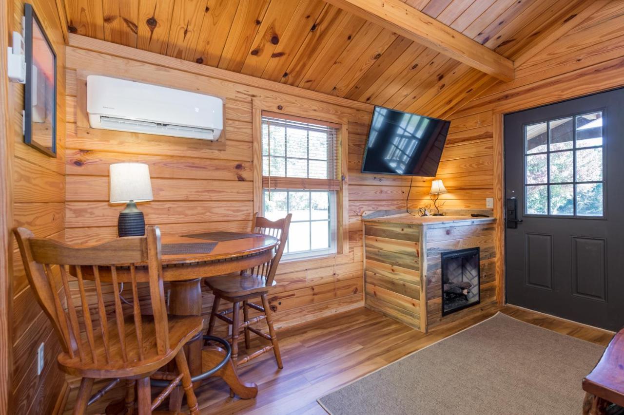Asheville River Cabins Арден Экстерьер фото